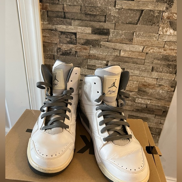 Jordan - Picture 4 of 4